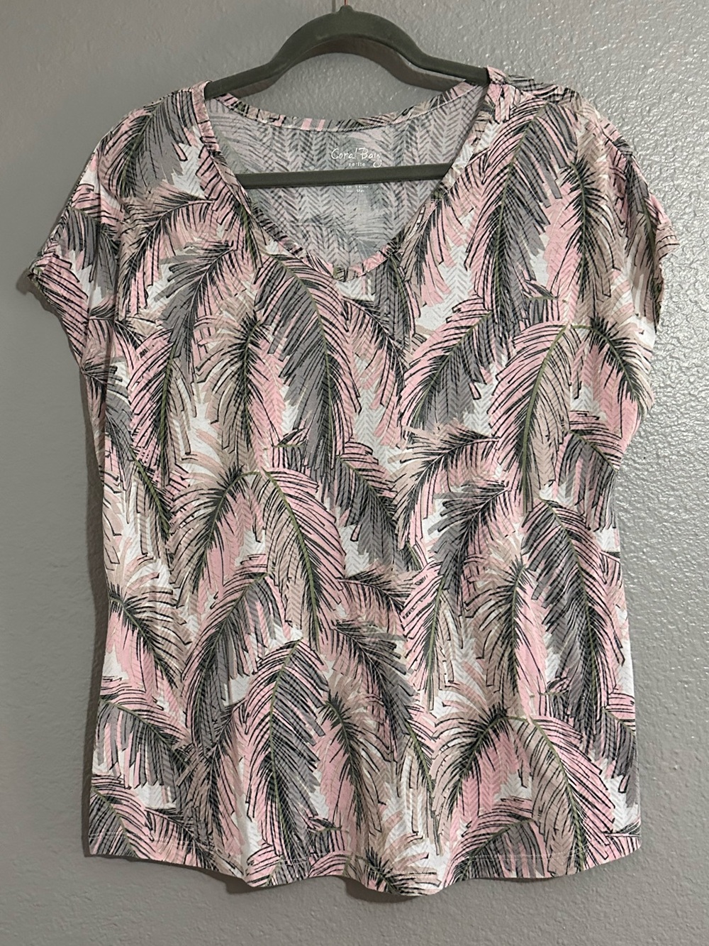 Coral Bay Casual Palm-Print V-Neck Tee - Pink